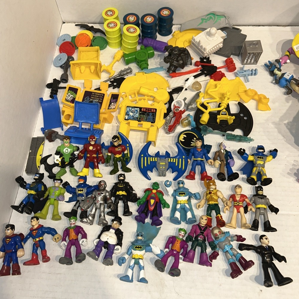 Imaginext DC Batman Super Friends Accessory &‎ Figure Lot Huge